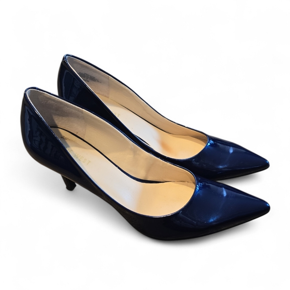 Nine West Dark Blue Heels Size 7.5‎